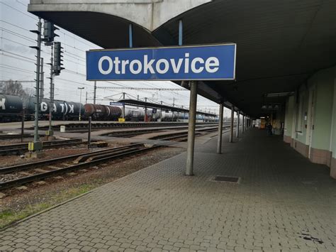 odjezdy vlak otrokovice|Otrokovice (odjezdy)